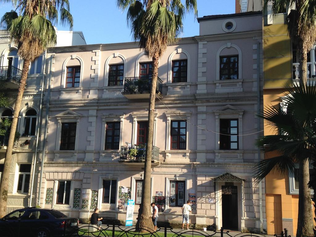 Cheap And Chic Batumi