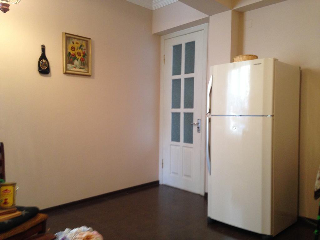 Apartment Cheap And Chic